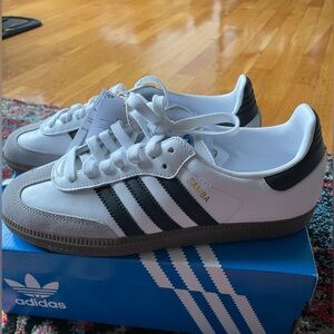 Classic adidas samba shoes women’s 39.5